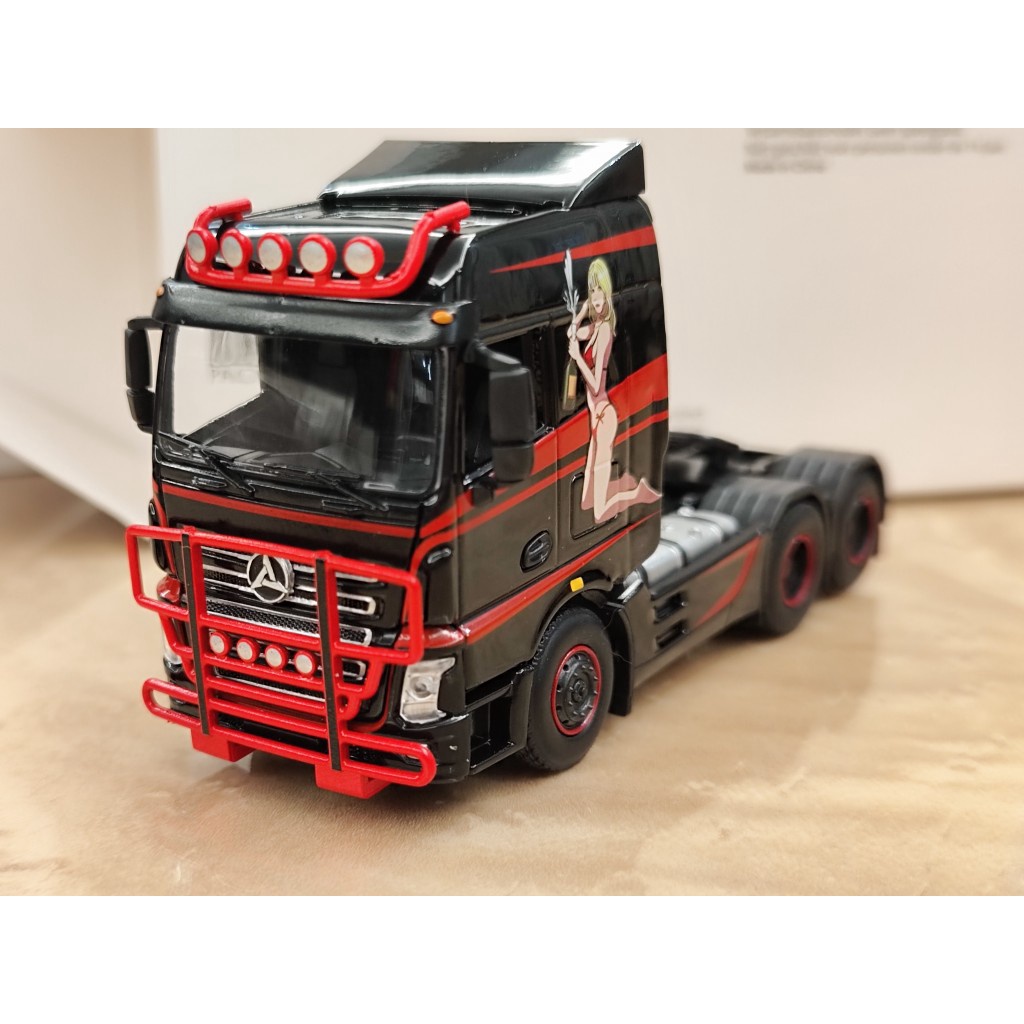 Mô Hình Xe Tải Hạng Nặng Bằng Hợp Kim Tỉ Lệ 1 / 64