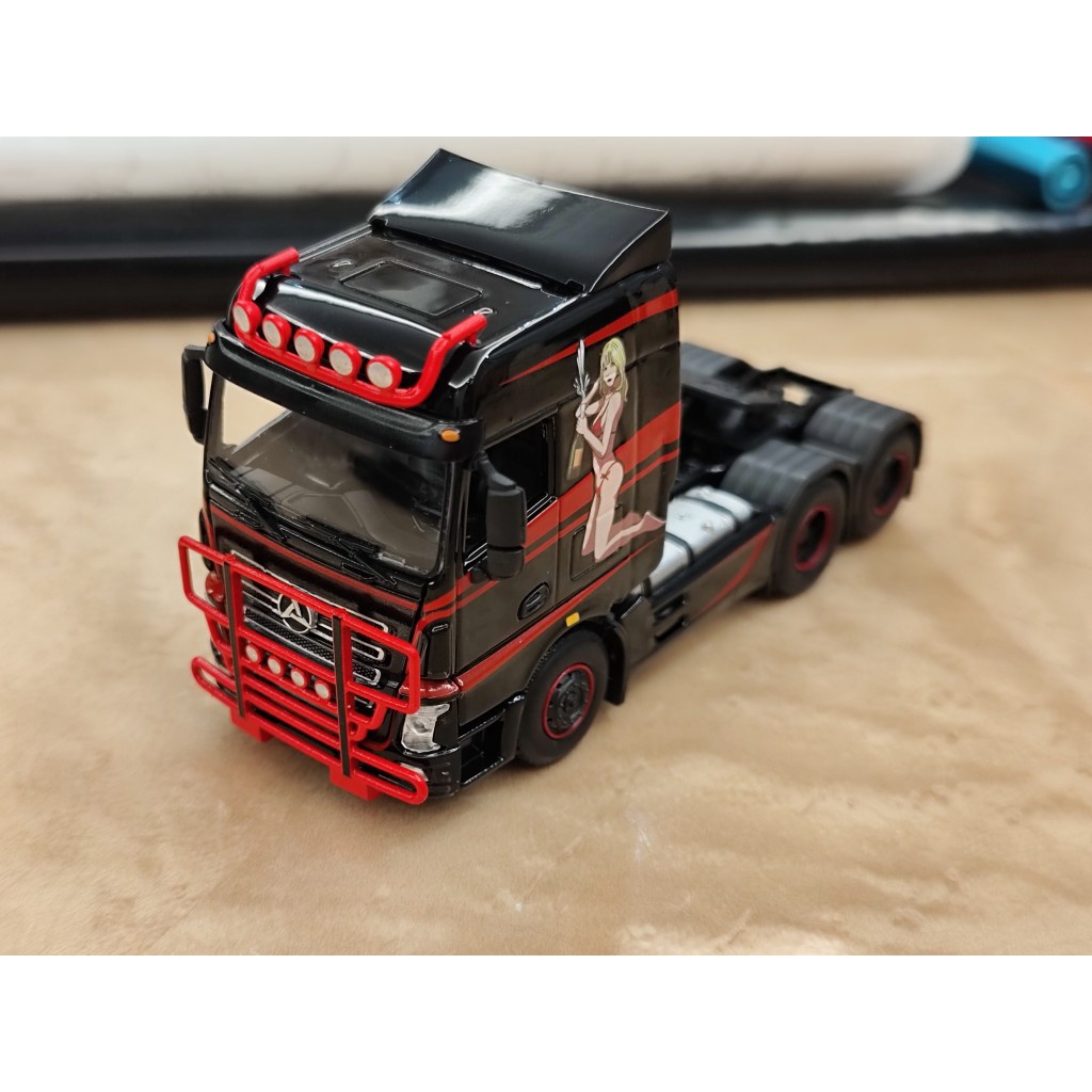 Mô Hình Xe Tải Hạng Nặng Bằng Hợp Kim Tỉ Lệ 1 / 64