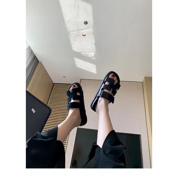 _ sheii su grape mom studio Sandal Đế Phẳng Mềm Phong Cách Mới Cho Nữ