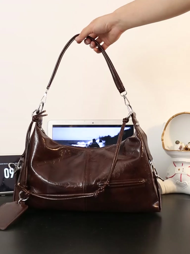 Auudre Túi đeo nách một vai dung tích lớn dành cho nữ Túi đi lại thời trang lộn xộn | BigBuy360 - bigbuy360.vn