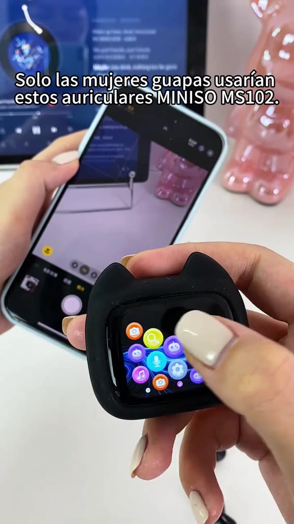 Miniso MS102  Tai nghe dịch AI Không dây Bluetooth 6.0 Dịch 136 ngôn ngữ theo thời gian thực Thiết kế màn hình cảm ứng Thời lượng pin 12 giờ Chống nước IPX5 Thiết kế tai mèo | BigBuy360 - bigbuy360.vn