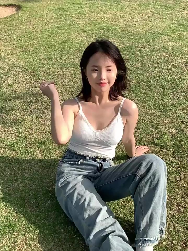 MTMM áo 2 dây có mút ngực áo ba lỗ có mút ngực áo croptop 2 dây  phối ren Phiên bản Hàn Quốc | BigBuy360 - bigbuy360.vn