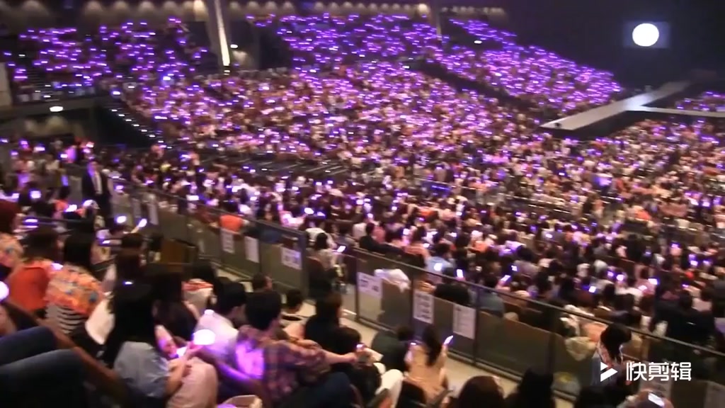 Kính thiên văn Zoom 10-300x40 HD Ống nhòm chắc chắn di động tầm xa Tầm nhìn ban đêm thấp một mắt chuyên nghiệp để săn bắn | BigBuy360 - bigbuy360.vn