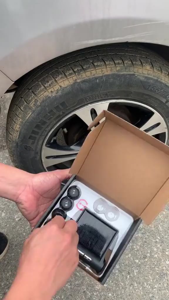 🔥🔥【TPMS】Cảm Biến Áp Suất Lốp Ô Tô Lốp Van Ngoài TPMS Pin Sạc Năng Lượng Mặt Trời Màn Hình+Bảo Hành | BigBuy360 - bigbuy360.vn
