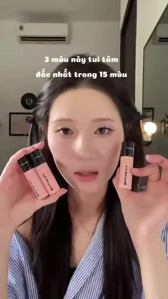 [MOOEKISS] Son kem Mooekiss 3g Nắp đen bùn nhung mịn nhẹ, Nắp đỏ bóng nhẹ dưỡng môi lâu | BigBuy360 - bigbuy360.vn