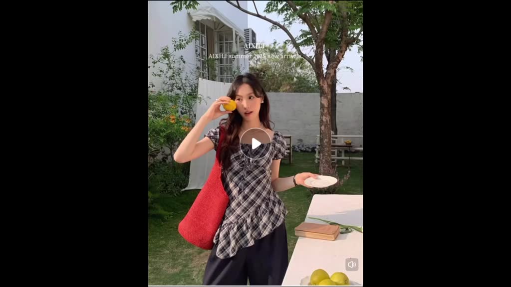 Áo Nữ Sơ Mi Ôm Dáng Họa Tiết Ô Vuông - Vú Thẳng Lớp Tơ Sen, Dáng Không Đều Thời Trang, Phù Hợp Hẹn Hò & Ngày Thường UG208 Umode | BigBuy360 - bigbuy360.vn