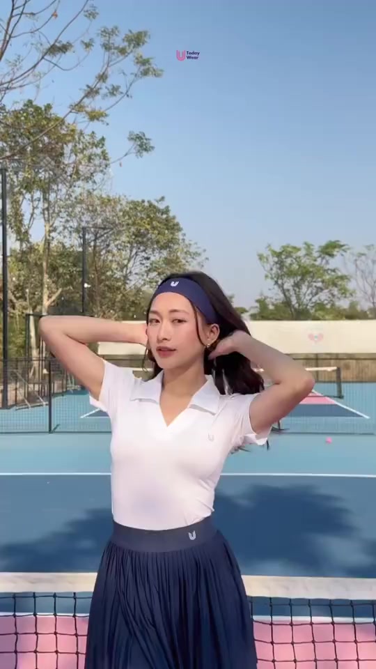 Áo thun thể thao nữ ngắn tay Kylie Short Top cổ chữ V trẻ trung thấm hút mồ hôi Today U Wear | BigBuy360 - bigbuy360.vn