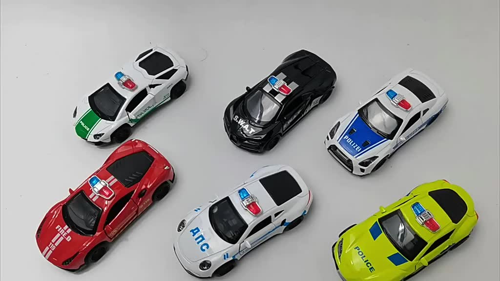 Gợi ý các mẫu ô tô cảnh sát đồ chơi đáng mua hiện nay