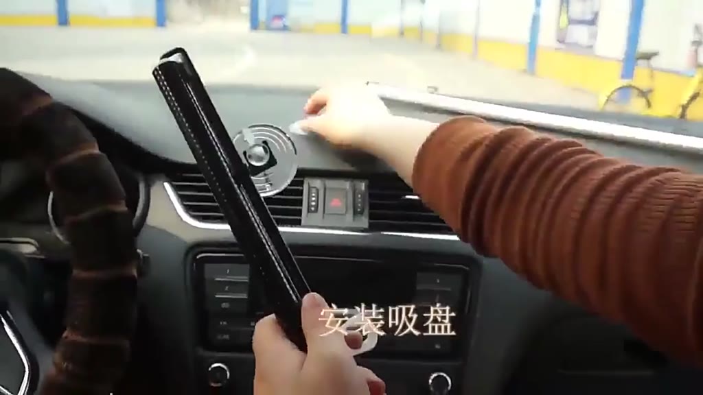 Rèm cuộn che nắng cách nhiệt tự động