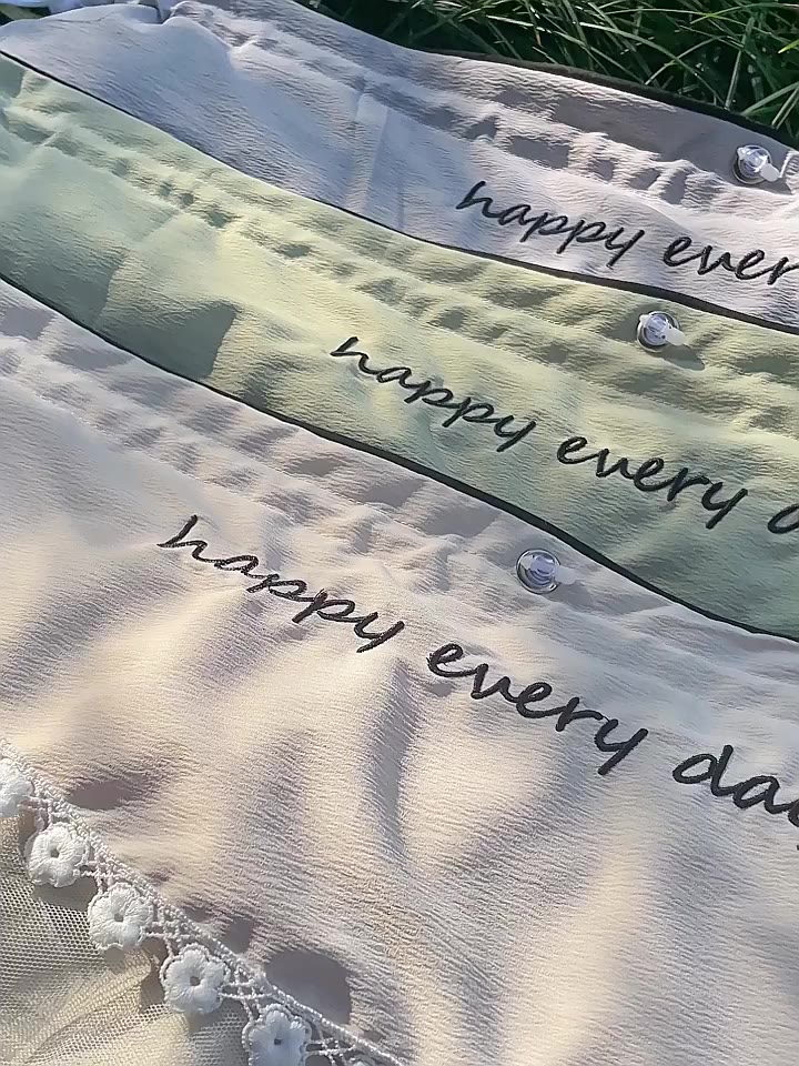 Rèm xe ô tô che nắng cửa sổ