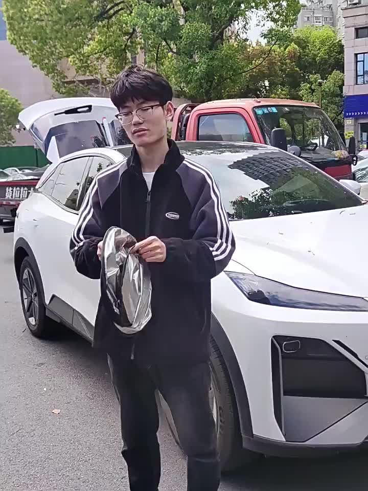 Tấm che nắng cách nhiệt gấp gọn