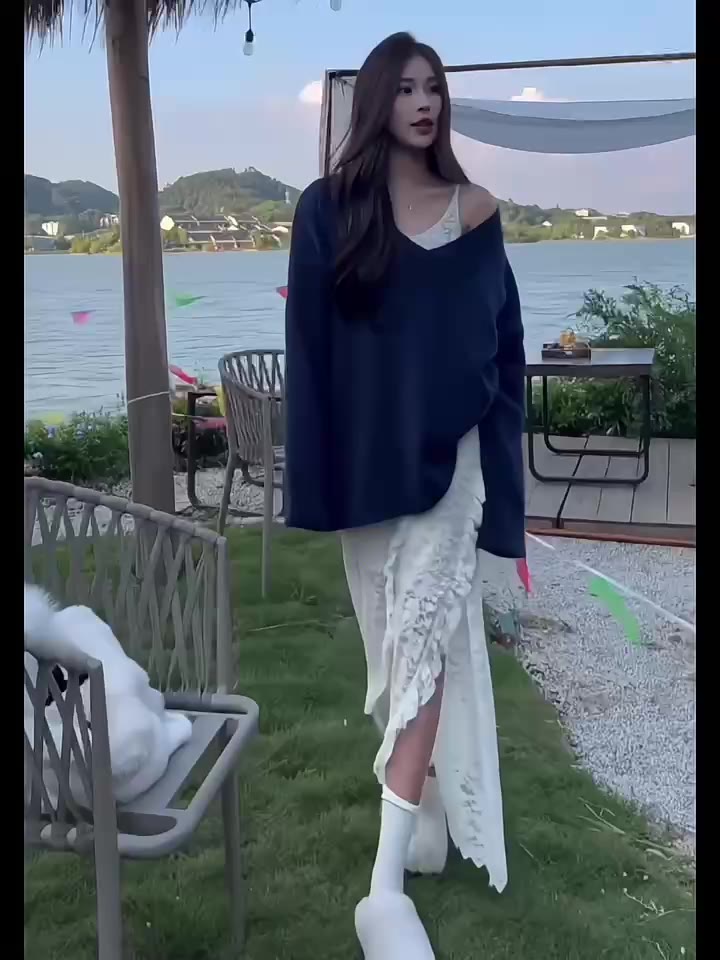 Áo len đỏ Áo noel tết cổ chữ V cao cấp phong cách lười Áo dệt kim dễ phối mặc ngoài rộng rãi mẫu mới 2024 | BigBuy360 - bigbuy360.vn