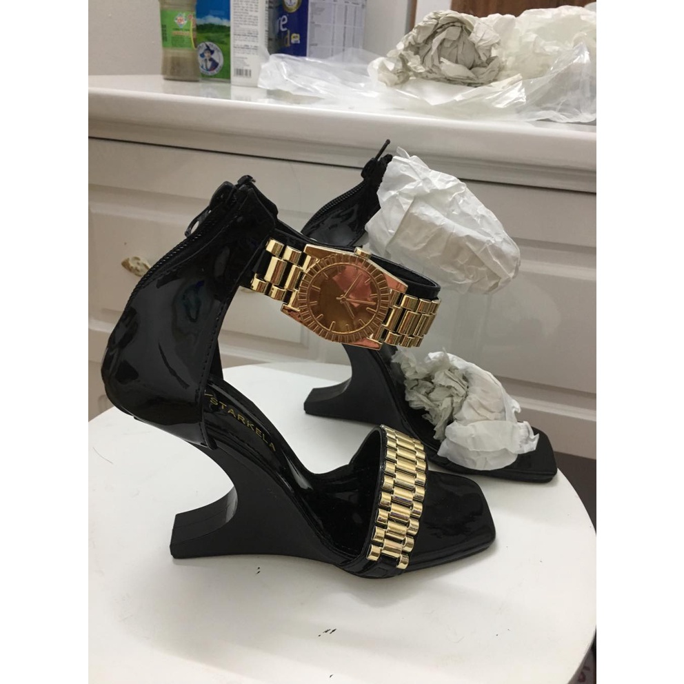 Sandal đế xuồng đồng hồ quai mắt xích gót các điệu 9cm hai màu đen vàng mã SD16 Shop Phương Nhi