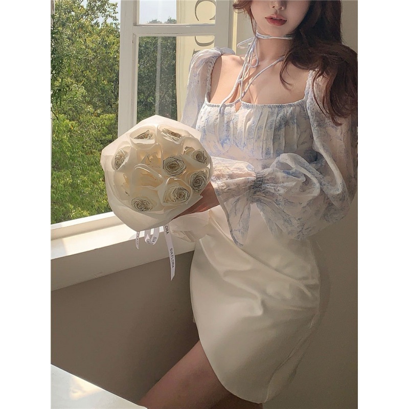 Áo chiffon Trễ Vai Họa Tiết Hoa + Chân Váy Lưng Cao Màu Trắng / Xanh Dương Chất Liệu satin Cao Cấp Thời Trang