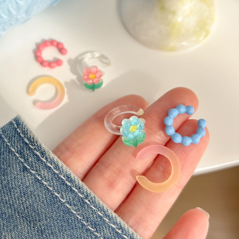 Set 3 Khuyên Kẹp Vành Tai Hình Bông Hoa Màu Gradient Dễ Thương Dành Cho Nữ