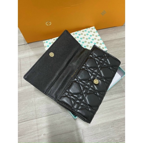 VÍ D TRẦN Ô SZ 20