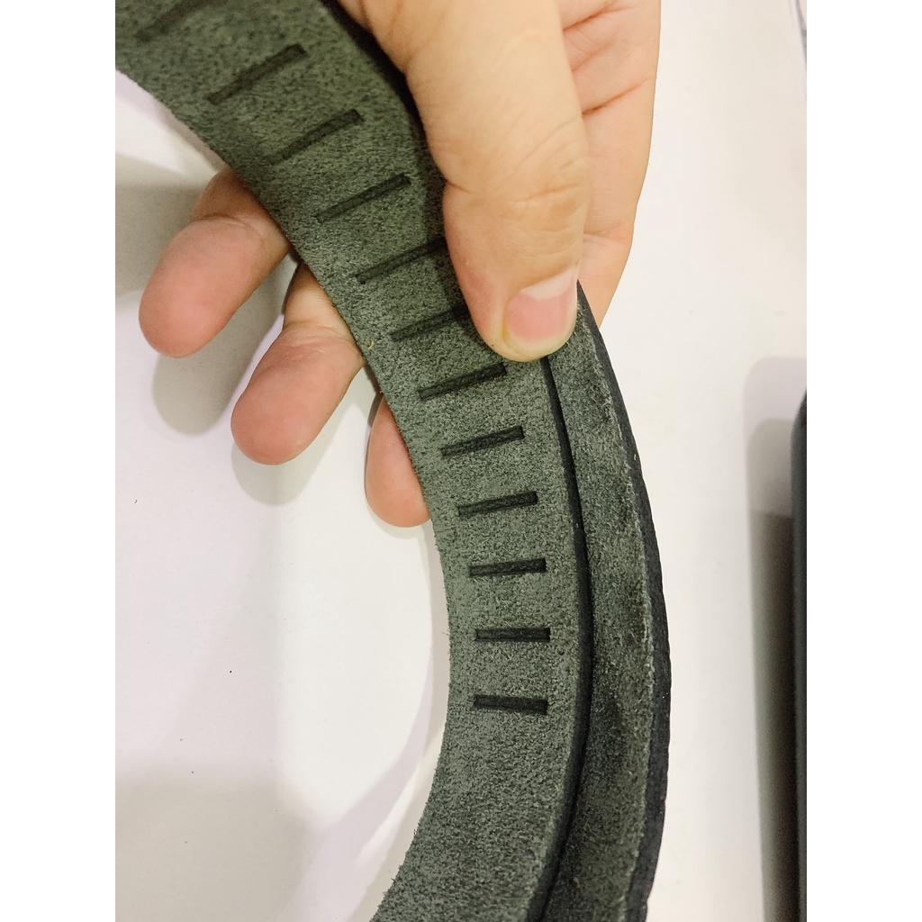 Thắt Lưng Nam Da Bò Nguyên Miếng 1 Lớp Màu ĐenDập Vân Cá Sấu Mặt Khóa Tự Động Màu Bạc