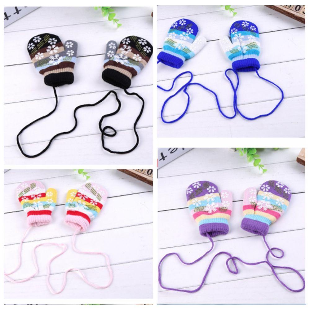 Găng Tay Giữ Ấm Mùa Đông Họa Tiết Bông Tuyết Xinh Xắn Dành Cho Trẻ Mihan