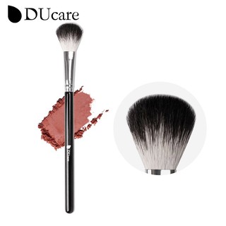 Cọ Trang Điểm Bắt Sáng DUcare Khóa Hình Quạt Giúp Che Khuyết Điểm