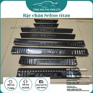 ỐP BẬC CHÂN TRONG, NGOÀI, NẸP BƯỚC CHÂN, BẬC CỬA TITAN XE KIA SELTOS 2020 2021 2022