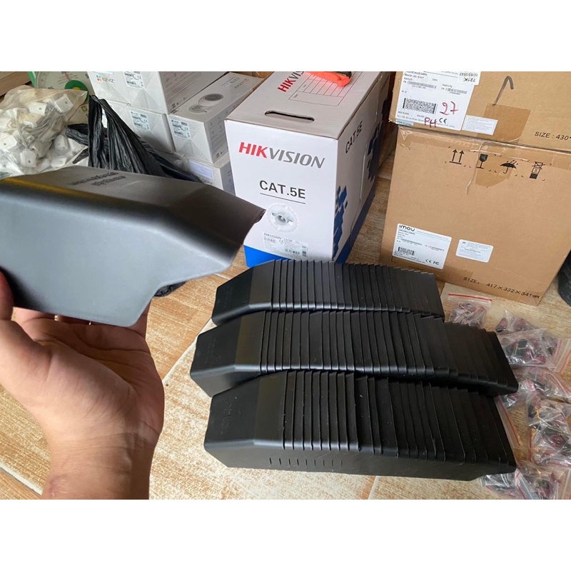 Mái che camera Imou,ezviz Bằng nhựa , thẩm mỹ cao, chống mua cho cam thân ngoài trời.