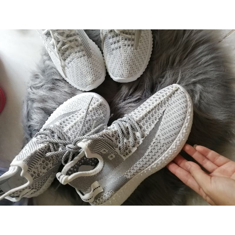 Xả kho giày thể thao mẫu xám y hình đẹp xuất sắc size 35, 38, 39