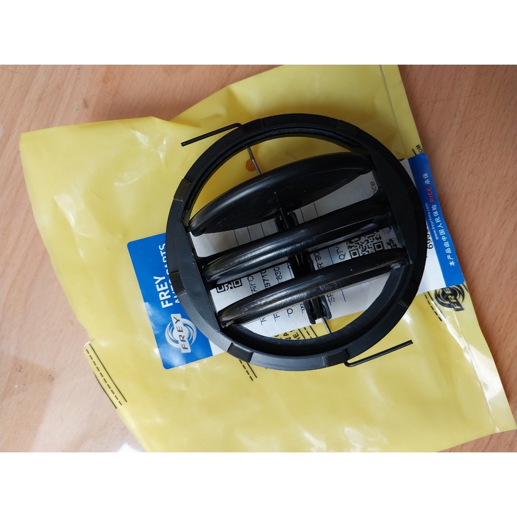 LỖ GIÓ ĐIỀU HÒA  SAU XE MERCEDES SPRINTER 16 CHỖ