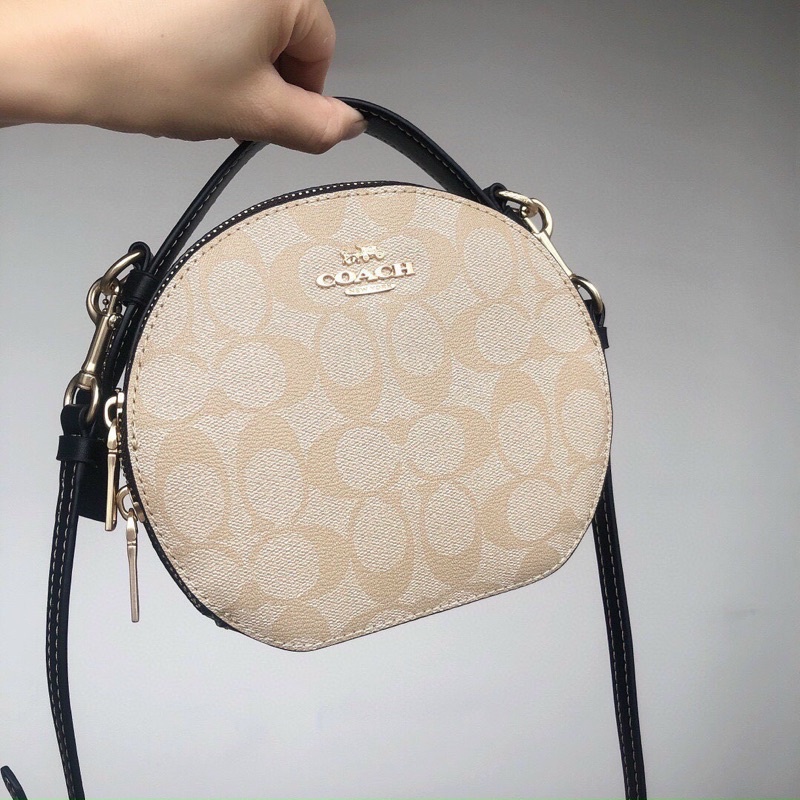 Túi Coach Dáng Tròn