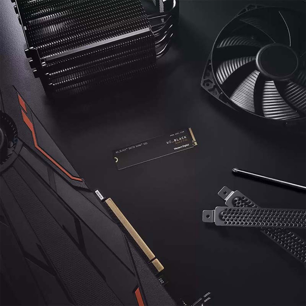 Ổ cứng SSD Western Digital Black SN770 500GB Ghi 5000 MB/s Đọc 4000 MB/s M2 PCIe NVMe Gen 4x4 WDS500G3X0E