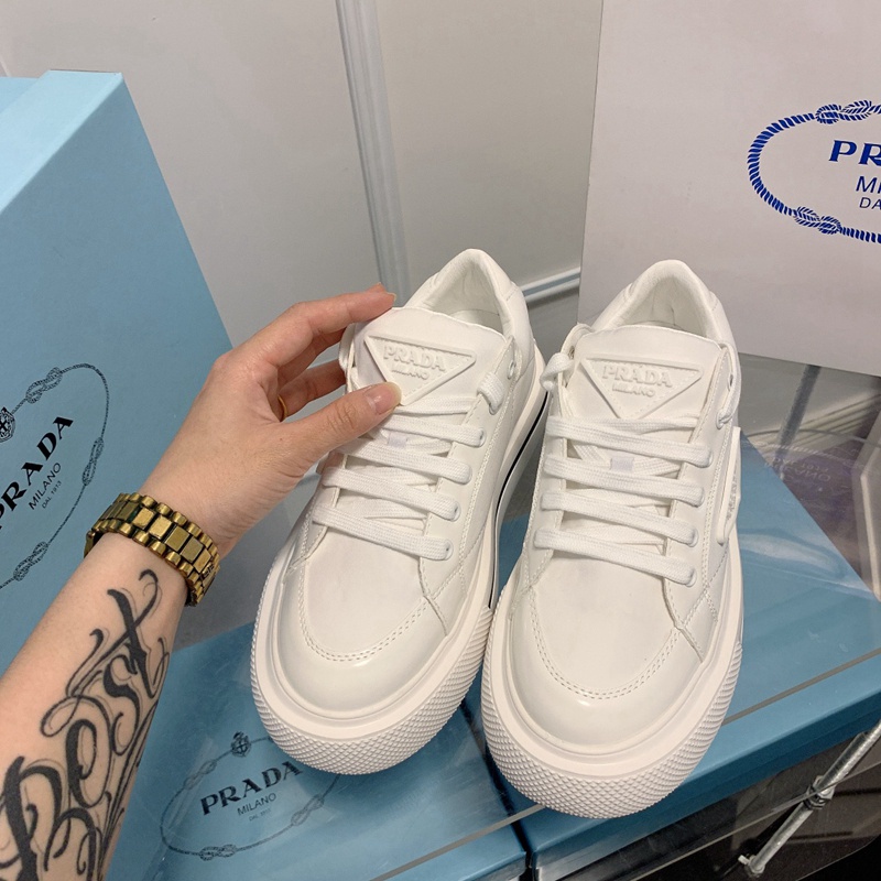 Prada Giày Trượt Patin Hình Tam Giác Siêu Mỏng Thoáng Khí Hợp Thời Trang