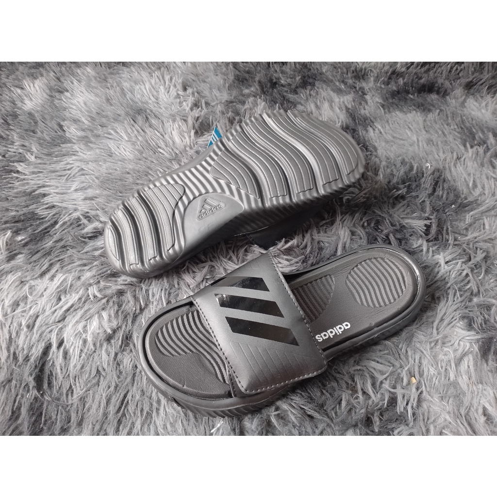 Dép Alphabounce QC 2 màu đen trắng