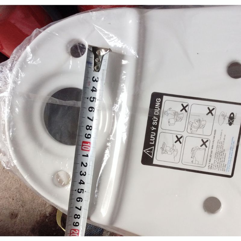 Két nước nút 2  nhấn  Thái Bình  Kích thước giữa hai ốc bắt đáy két 14cm