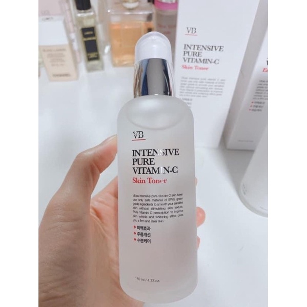 Toner dưỡng trắng da căng bóng intensive pure vitamin C