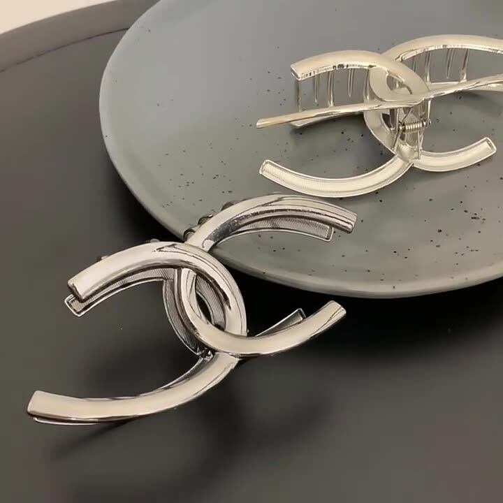 Kẹp Tóc Kim Loại Hình Cá Mập Phong Cách Hàn Quốc Cho Nữ