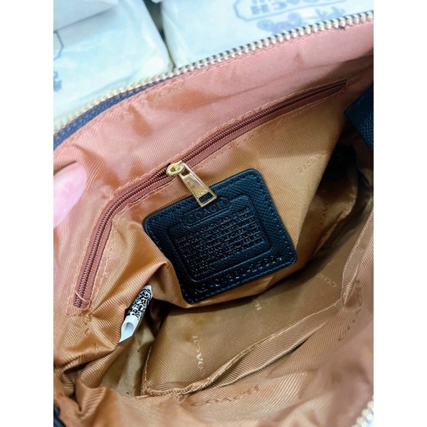 Túi Coach kẹp nách siêu hot
