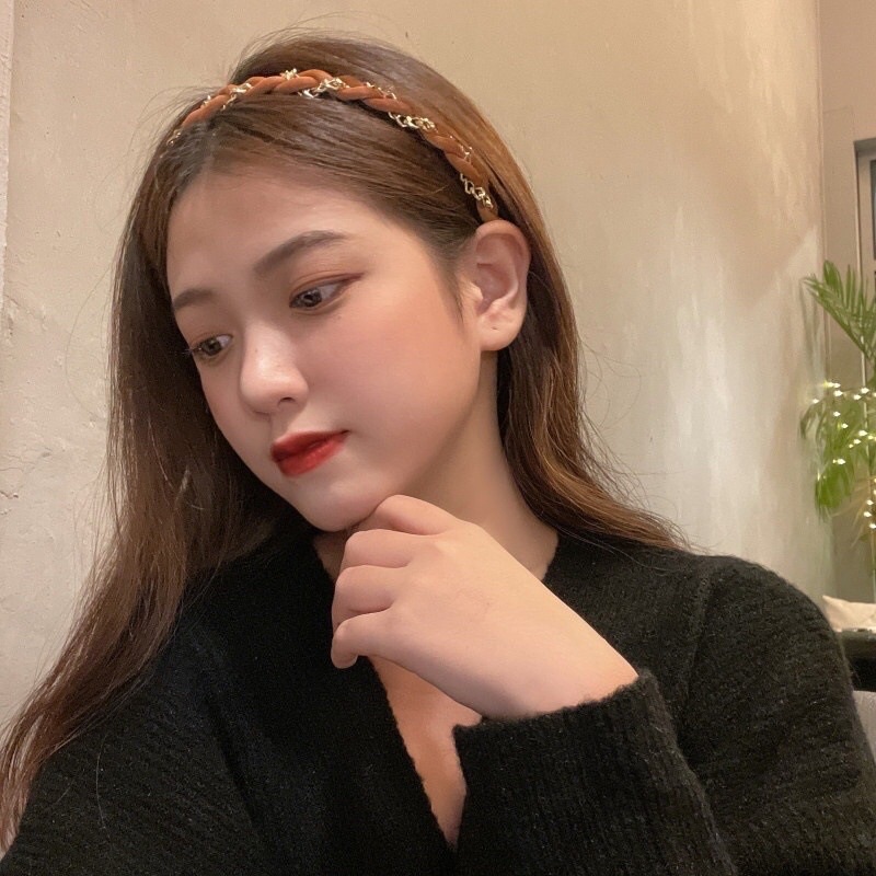 Cài tóc trang trí da và dây xích đan chéo nhau siêu cool cho bạn gái