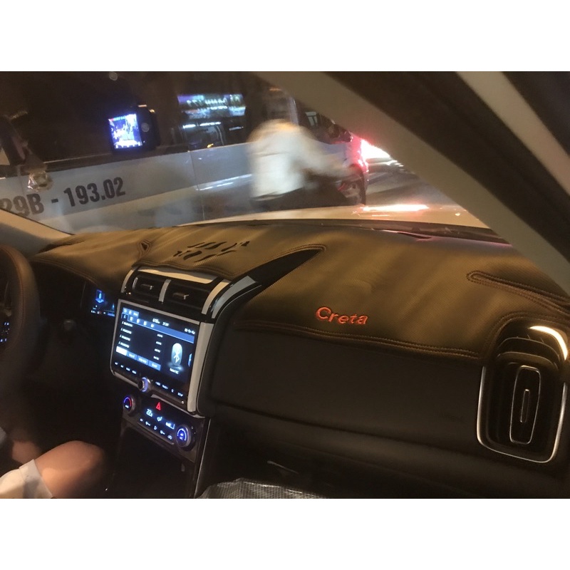 Thảm taplo da carbon xe Hyundai Creta 2022 2023
