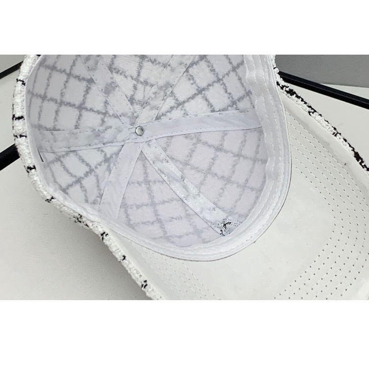 Mũ Lưỡi Trai Họa Tiết Kẻ Sọc Thời Trang Thu Đông Hàn Quốc Mới