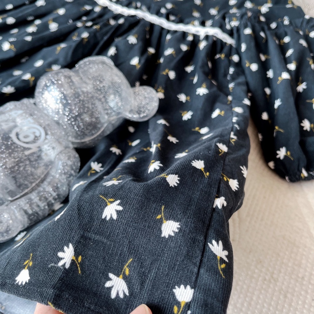 Váy Lennco nhung tăm đen cổ xếp ly cho bé gái