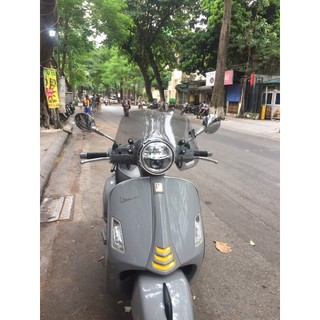 Kính chắn gió xe Vespa GTS 31cm