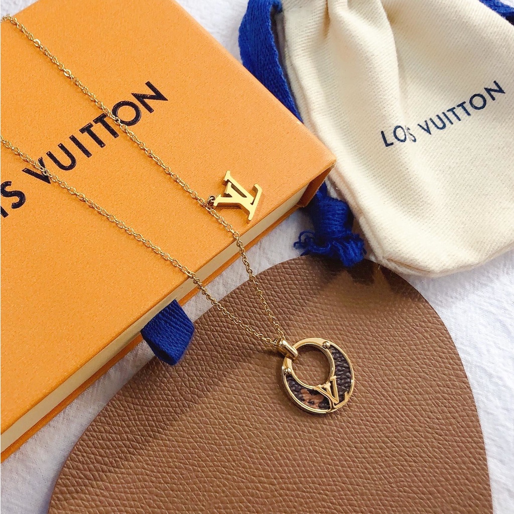 LOUIS VUITTON Vòng cổ Thép Titan Họa Tiết Lv Sang Trọng Cho Nam Nữ