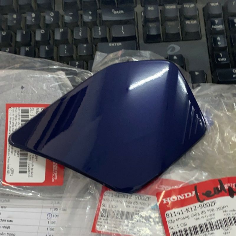 Nắp khoang chứa đồ Lead 125 2013 - 2017 / Nắp đậy hộc đồ Lead 2013 - 2014 - 2015 - 2016 - 2017