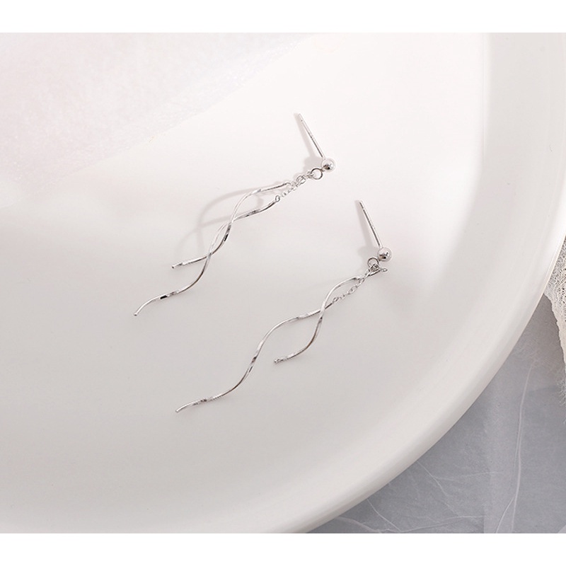 Bông tai dáng dài gợn sóng phối bi B22 Give.love shop bông tai đi dự tiệc