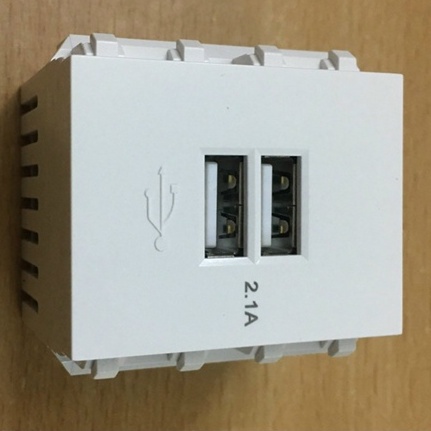 Sạc USB âm tường Sinoamigo