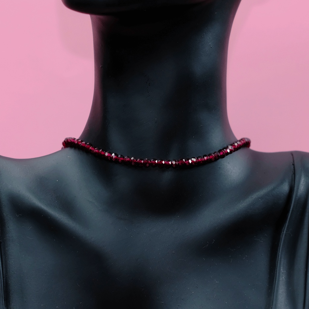 Vòng cổ Garnet đỏ giác tròn UPCARA