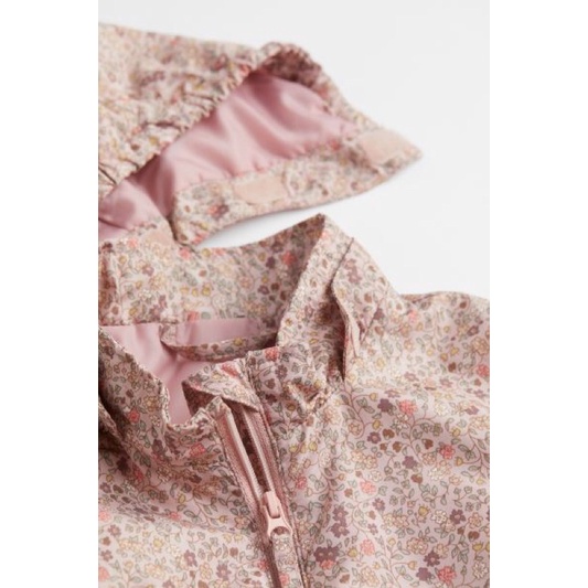 Áo khoác gió hoa nhí màu Hồng nhẹ nhàng săn sale Us so 6-9m