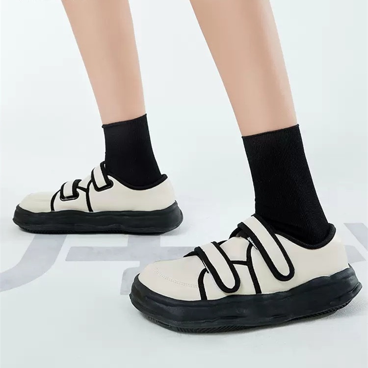 Giày Bánh Mì Quai Dán Đế Dày Mềm Mại Dễ Phối Đồ