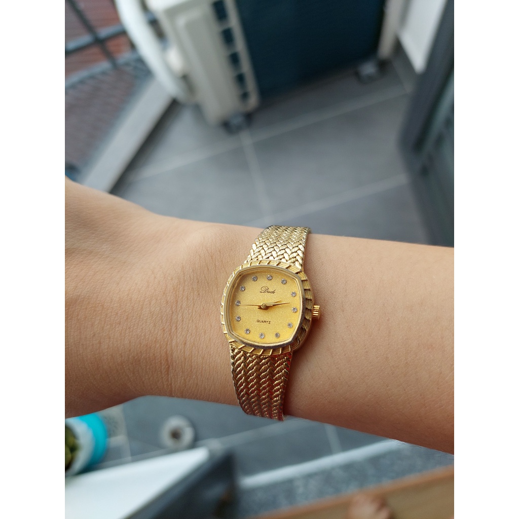 Đồng hồ thời trang nữ Dude chạy pin hàng Si