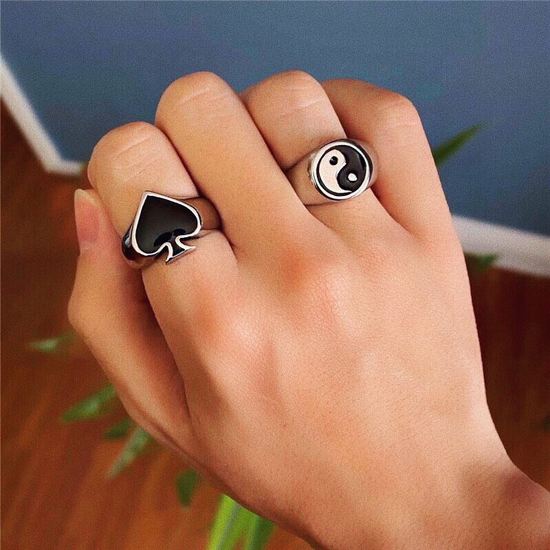 Nhẫn Màu Đen Thiết Kế Đơn Giản Phong Cách Hip hop Hàn Quốc Thời Trang Cho Nam Và Nữ