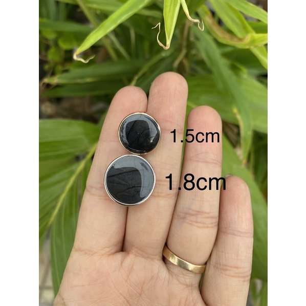 nút nhựa si vân đá đen đế lồi